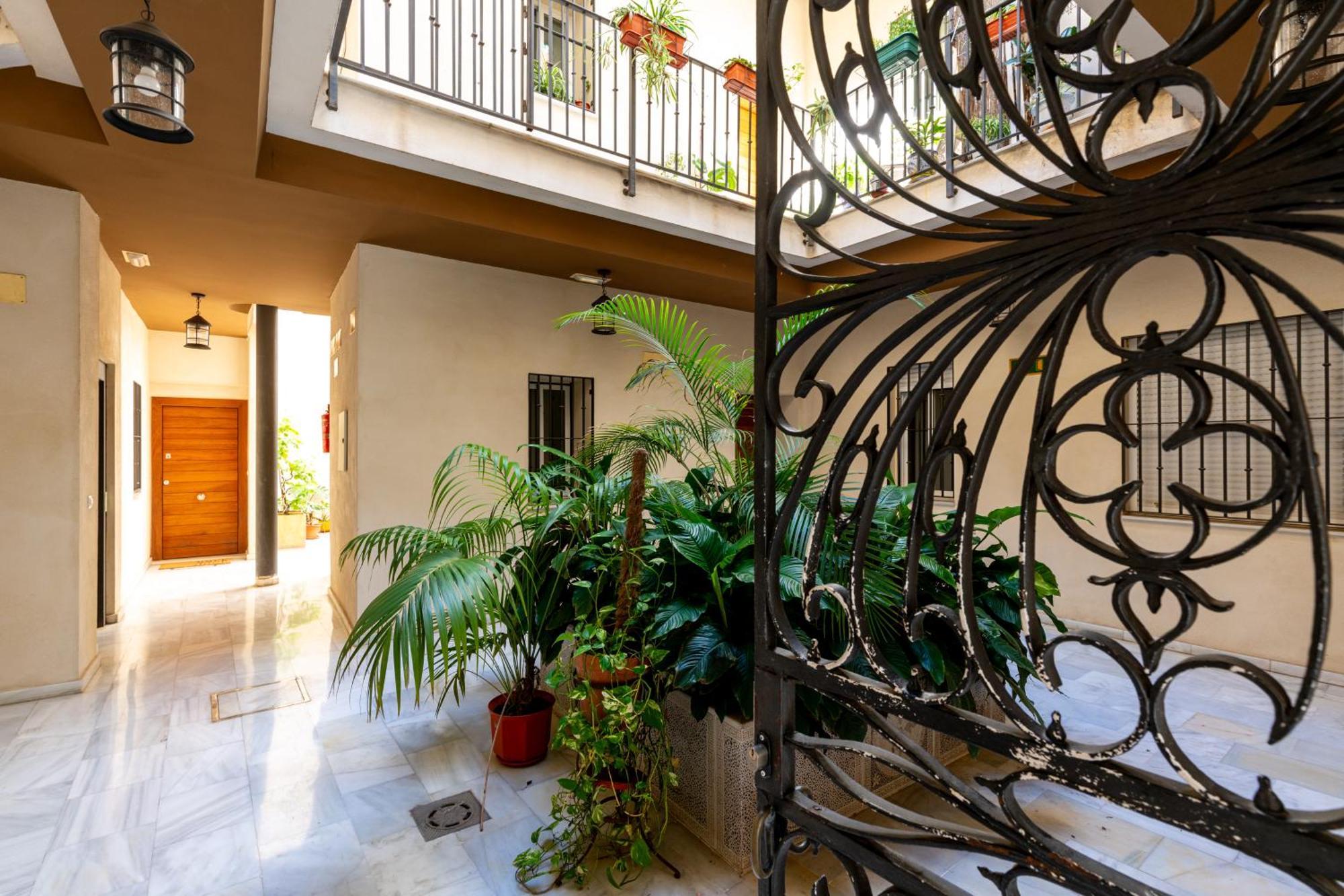 Apartamento Don Fadrique Parlamento By Thegoodtourist Sevilla Exterior foto